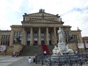 Schwan 100